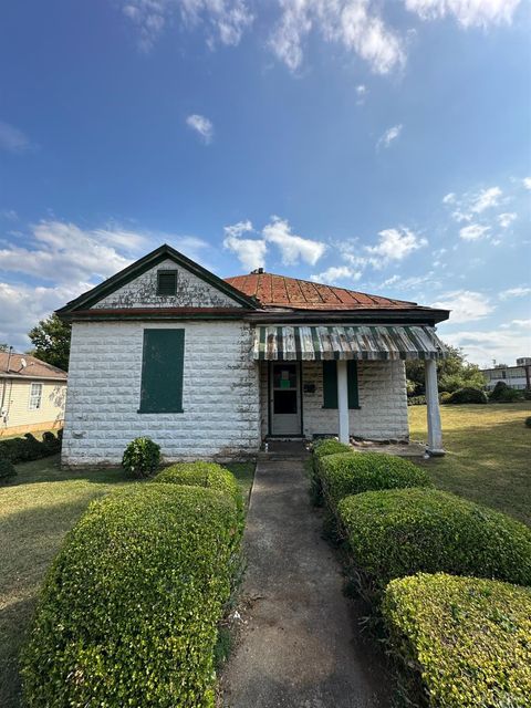 Photo of 1626 Caroline Street, Lynchburg, VA 24501 (MLS # 362099) Photo of 1626 Caroline Street, Lynchburg, VA 24501 (MLS # 362099)