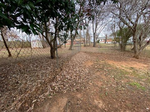 Tiny photo for 1908 Roxbury Street, Lynchburg, VA 24501 (MLS # 363935)