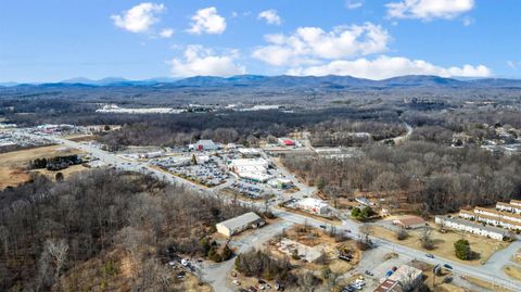 Tiny photo for 15 Countryplace Lane, Lynchburg, VA 24501 (MLS # 364645)