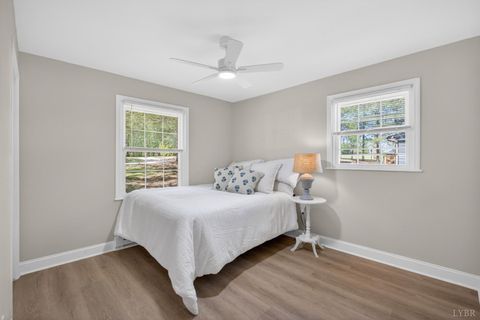 Tiny photo for 3537 Bell Town Rd, Bedford, VA 24523 (MLS # 365932)