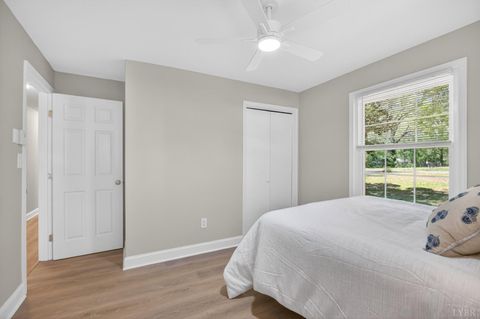 Tiny photo for 3537 Bell Town Rd, Bedford, VA 24523 (MLS # 365932)