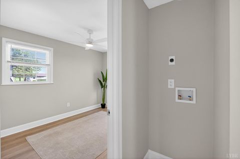 Tiny photo for 3537 Bell Town Rd, Bedford, VA 24523 (MLS # 365932)