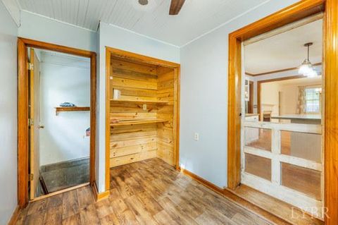 Tiny photo for 580 Jennings Road, Gladys, VA 24554 (MLS # 366093)