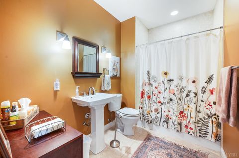 Tiny photo for 1057 Telford Road, Forest, VA 24551 (MLS # 364381)