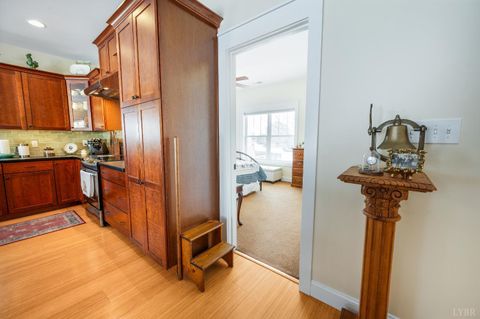 Tiny photo for 1057 Telford Road, Forest, VA 24551 (MLS # 364381)