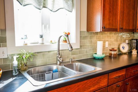 Tiny photo for 1057 Telford Road, Forest, VA 24551 (MLS # 364381)