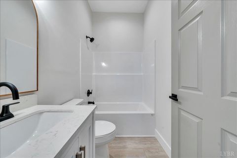 Tiny photo for 194 Triple Oak Cir., Madison Heights, VA 24503 (MLS # 363851)