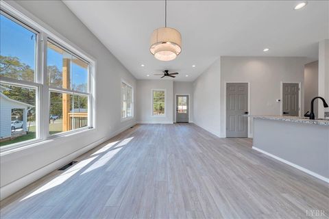 Tiny photo for 194 Triple Oak Cir., Madison Heights, VA 24503 (MLS # 363851)