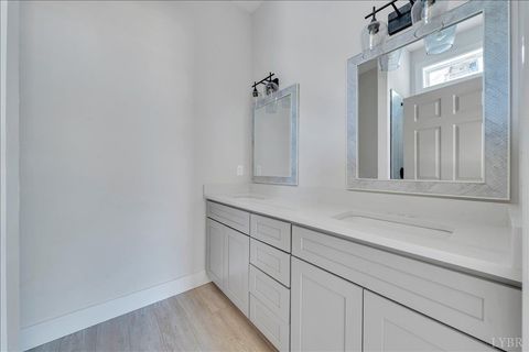 Tiny photo for 194 Triple Oak Cir., Madison Heights, VA 24503 (MLS # 363851)