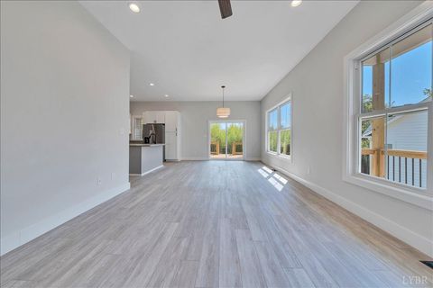 Tiny photo for 194 Triple Oak Cir., Madison Heights, VA 24503 (MLS # 363851)