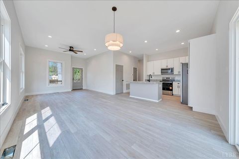 Tiny photo for 194 Triple Oak Cir., Madison Heights, VA 24503 (MLS # 363851)