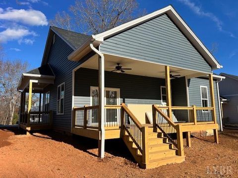 Tiny photo for 194 Triple Oak Cir., Madison Heights, VA 24503 (MLS # 363851)