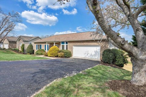 Tiny photo for 1114 8th Fairway Lane, Huddleston, VA 24104 (MLS # 364969)