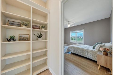 Tiny photo for 1114 8th Fairway Lane, Huddleston, VA 24104 (MLS # 364969)