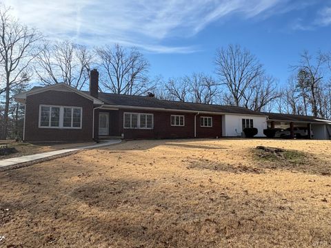 Photo of 111 Oaklawn Terrace, Gretna, VA 24557 (MLS # 364317)