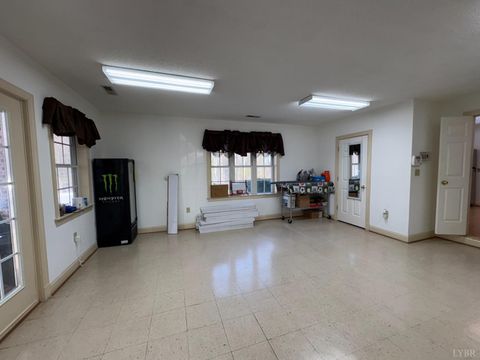 Tiny photo for 111 Oaklawn Terrace, Gretna, VA 24557 (MLS # 364317)