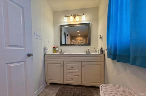 Tiny photo for 111 Oaklawn Terrace, Gretna, VA 24557 (MLS # 364317)