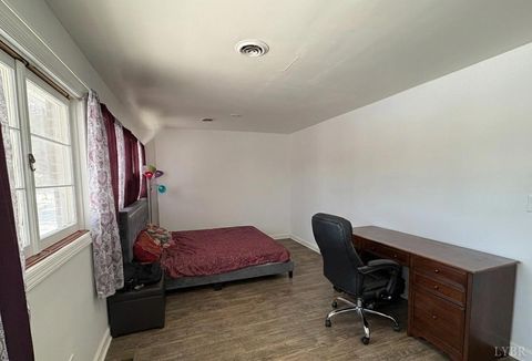 Tiny photo for 111 Oaklawn Terrace, Gretna, VA 24557 (MLS # 364317)