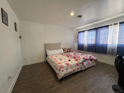 Tiny photo for 111 Oaklawn Terrace, Gretna, VA 24557 (MLS # 364317)