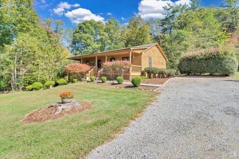 Photo of 625 Claybanks Drive, Callaway, VA 24067 (MLS # 362605)