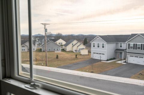 Tiny photo for 2606 Confederate Avenue, Lynchburg, VA 24501 (MLS # 363944)