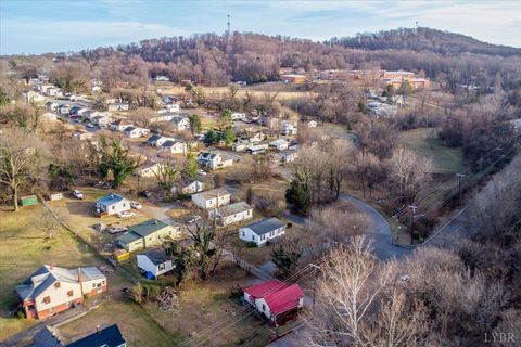Tiny photo for 442 W King St St, Bedford, VA 24523 (MLS # 363809)