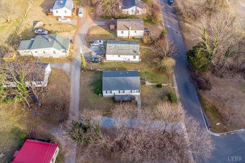 Tiny photo for 442 W King St St, Bedford, VA 24523 (MLS # 363809)