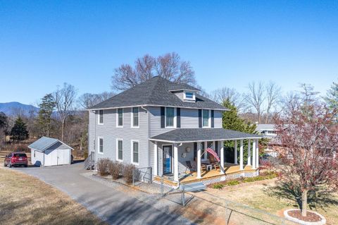 Tiny photo for 1215 Longwood Avenue, Bedford, VA 24523 (MLS # 364144)