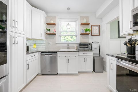 Tiny photo for 1215 Longwood Avenue, Bedford, VA 24523 (MLS # 364144)