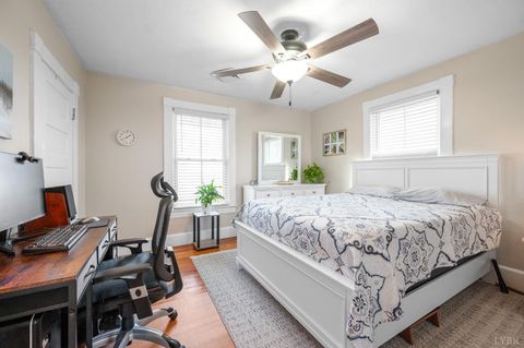 Tiny photo for 1215 Longwood Avenue, Bedford, VA 24523 (MLS # 364144)