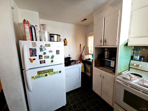 Tiny photo for 901 Centerdale Street, Lynchburg, VA 24501 (MLS # 365358)