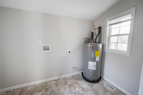 Tiny photo for 1340 Bedford Avenue, Lynchburg, VA 24501 (MLS # 364250)