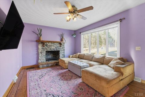 Tiny photo for 2835 Edwardsville Rd Rd, Hardy, VA 24101 (MLS # 363266)