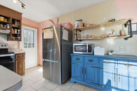 Tiny photo for 2835 Edwardsville Rd Rd, Hardy, VA 24101 (MLS # 363266)