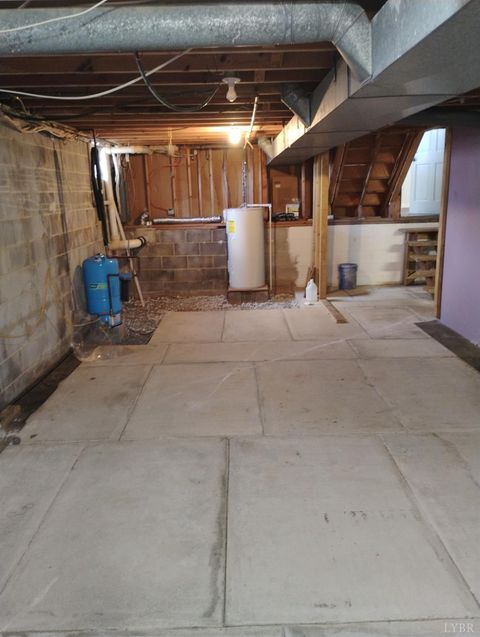 Tiny photo for 1316 DUDLEY Road, Moneta, VA 24121 (MLS # 363753)