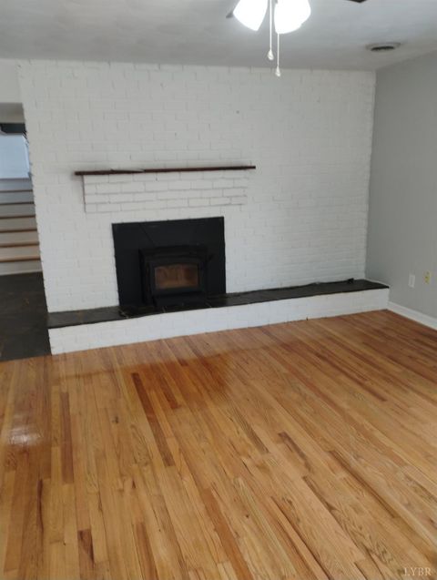 Tiny photo for 1316 DUDLEY Road, Moneta, VA 24121 (MLS # 363753)