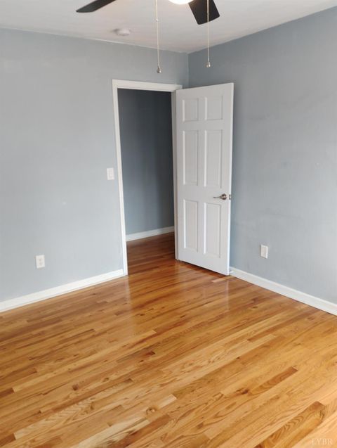 Tiny photo for 1316 DUDLEY Road, Moneta, VA 24121 (MLS # 363753)