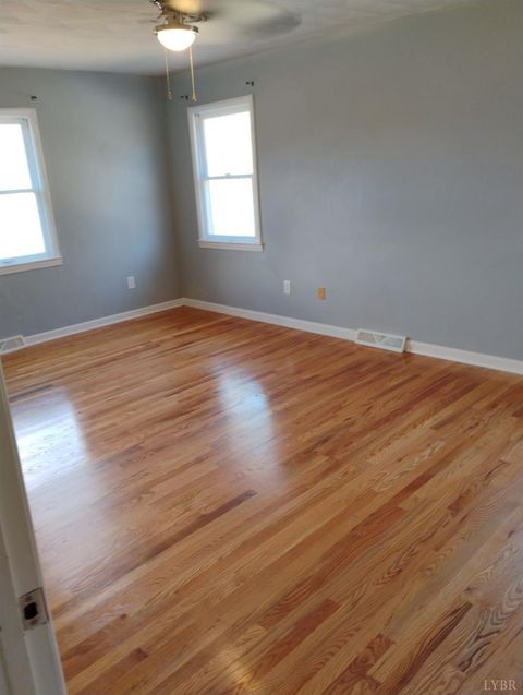 Tiny photo for 1316 DUDLEY Road, Moneta, VA 24121 (MLS # 363753)