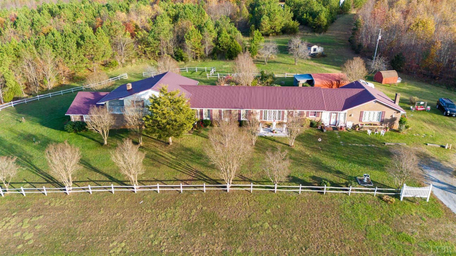 389 Delta Drive, Hurt, Virginia image 1