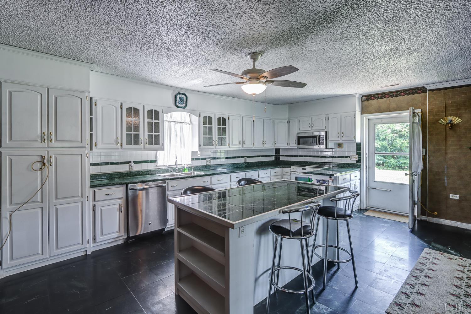 389 Delta Drive, Hurt, Virginia image 36