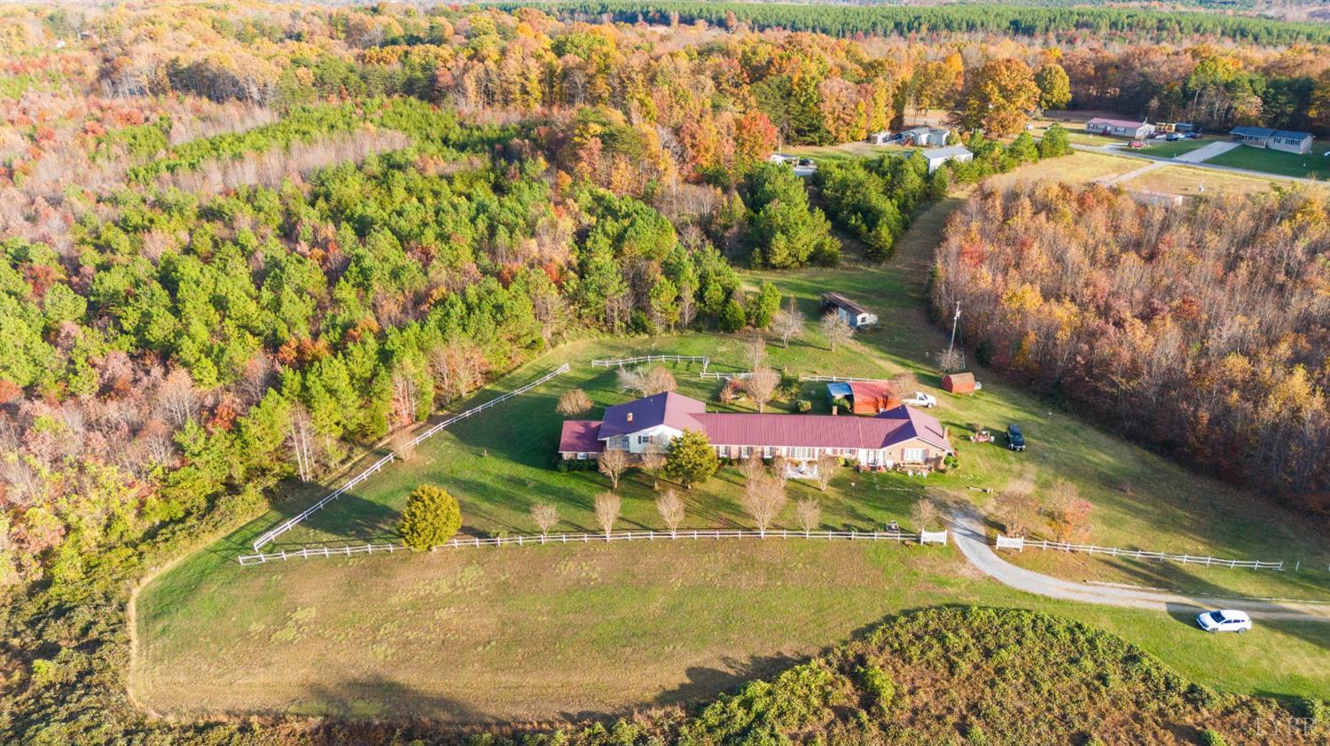 389 Delta Drive, Hurt, Virginia image 3