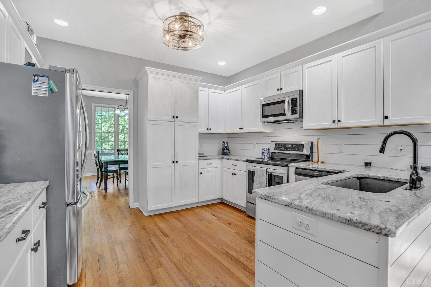 1151 Roaring Run Rd, Goode, Virginia image 19