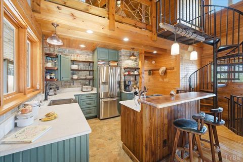 Tiny photo for 185 Wild Rose Ln Ln, Monroe, VA 24574 (MLS # 363599)