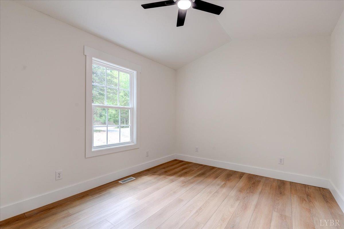 18014 Lp Bailey Memorial Highway, Nathalie, Virginia image 17