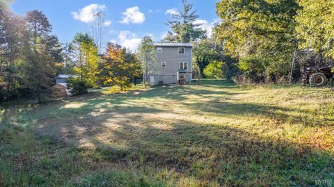 Tiny photo for 1368 Oliver Road, Altavista, VA 24517 (MLS # 362343)