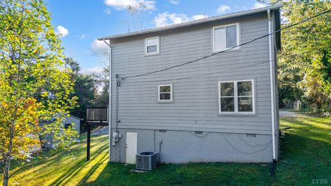 Tiny photo for 1368 Oliver Road, Altavista, VA 24517 (MLS # 362343)