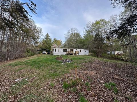 Tiny photo for 445 Jessteen Lane, Bassett, VA 24055 (MLS # 365672)