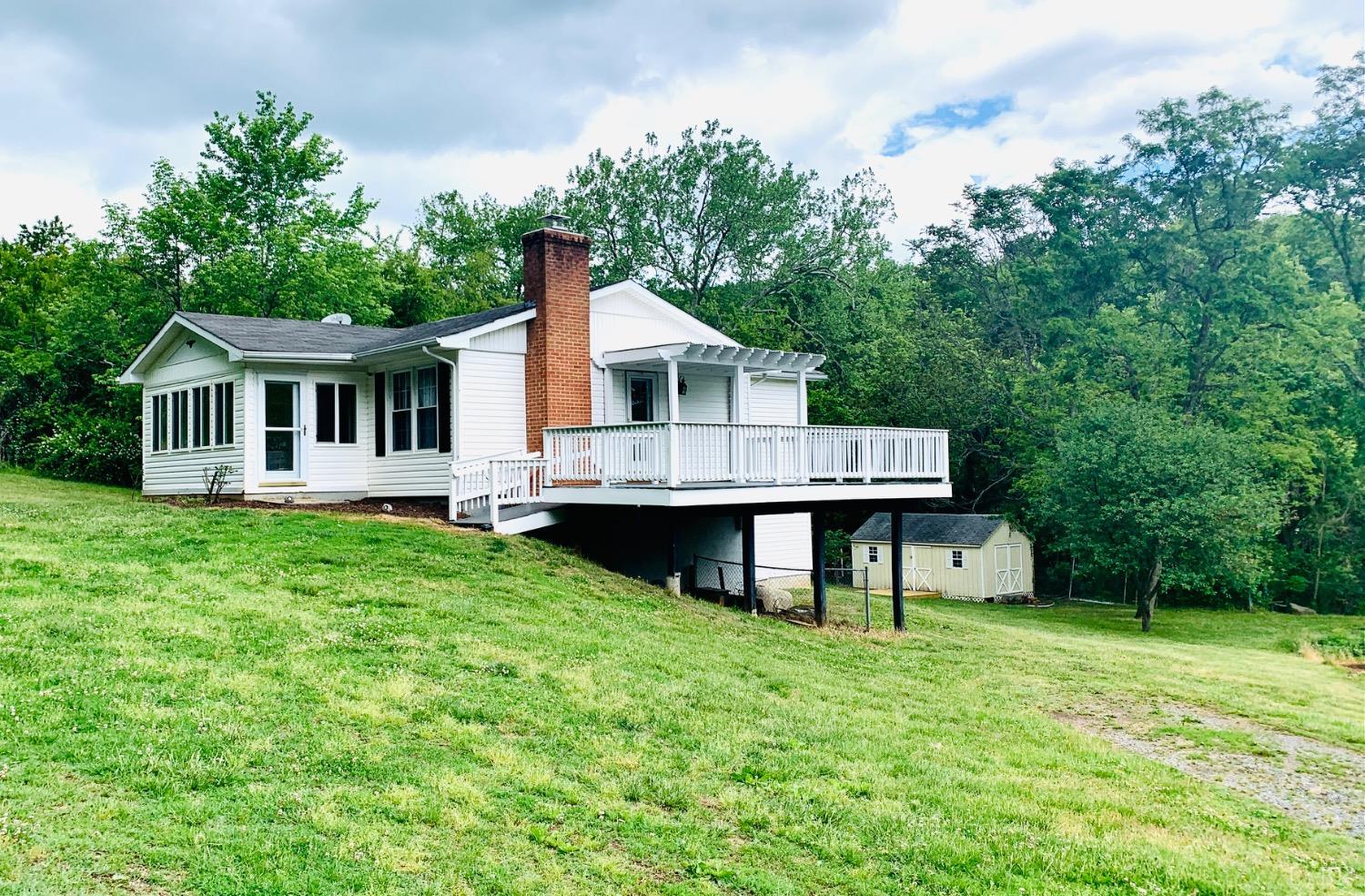 1349 Murray Hollow Rd Rd, Thaxton, Virginia image 2