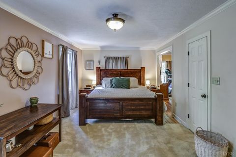 Tiny photo for 264 Robinson Drive, Lynchburg, VA 24502 (MLS # 362607)