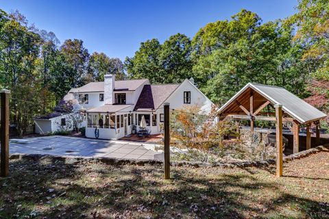 Tiny photo for 264 Robinson Drive, Lynchburg, VA 24502 (MLS # 362607)